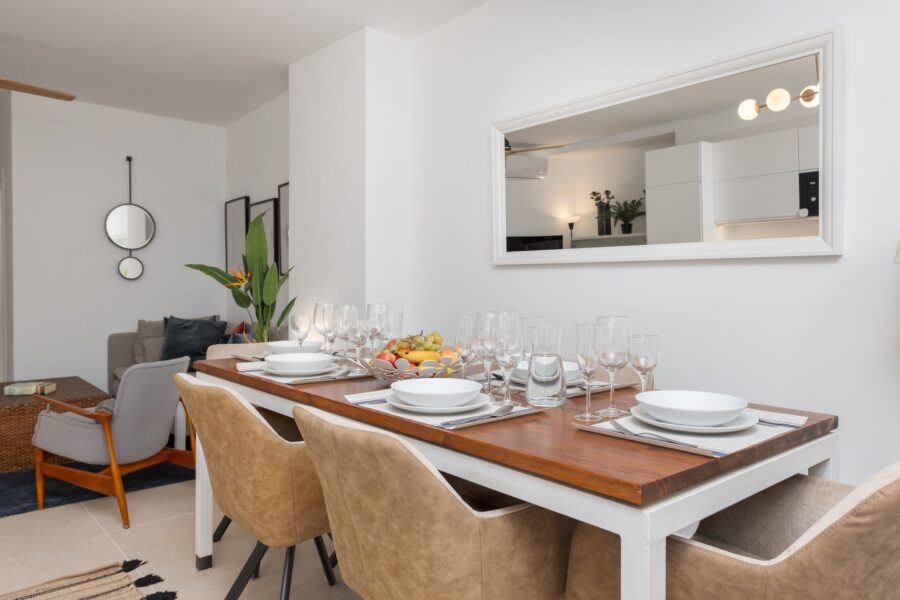 Fotografía de la zona del comedor de la casa • Casa Mata Violeta en Alquiler - Estepona - Costal del Sol Fotografía del Comedor