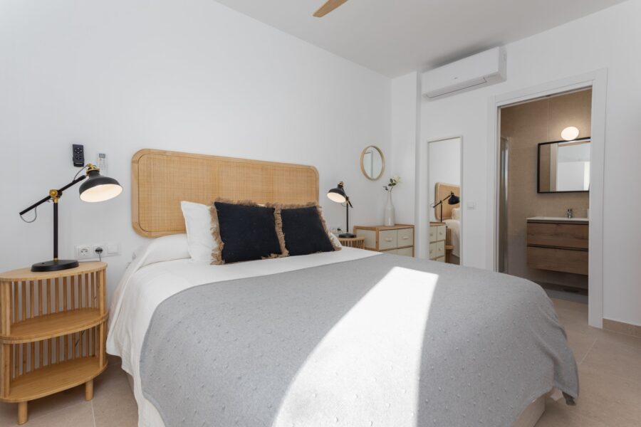 Fotografía de los 3 dormitorios principales • Casa Mata Violeta en Alquiler - Estepona - Costal del Sol Fotografía del Dormitorio 3